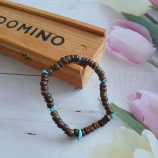 Korálkový kokosový dřevěný náramek s tyrkysem, korálky 5,3 mm (BC662)