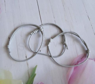 Nastavitelný šňůrkový náramek šedý (BC691)