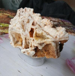 Mřížkový (Lamelární) křemen – Boxwork Quartz – sběratelská drúza (410 g) (X2230)