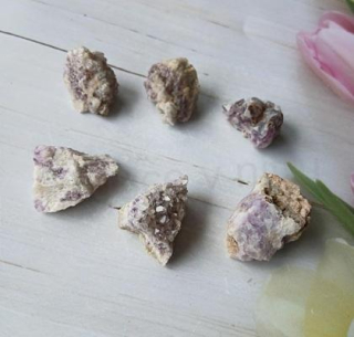 Minerální kámen ametyst drúza (45,80 g) (X2253)