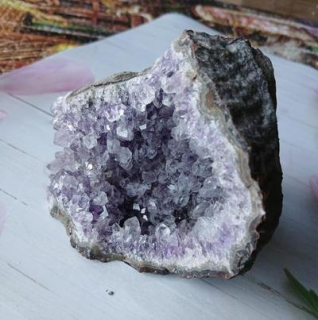 Minerální kámen ametyst drúza (498 g) (Brazílie) (X2262)