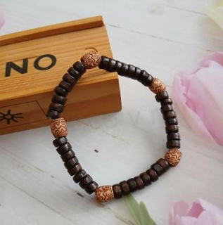 Korálkový dřevěný náramek, korálky 6,3 mm (BC708)