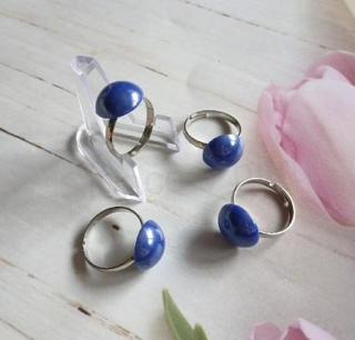 Nastavitelný prsten s pokovenou perlou – tmavě modrá (BP610)