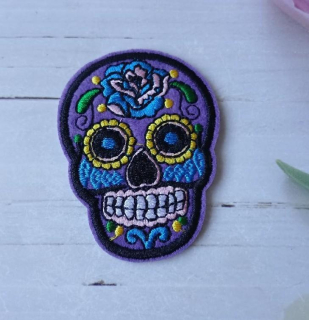 Nášivka lebka Skull 7 × 5,1 cm fialová (C900)