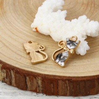 Pozlacený přívěsek kočička, kočka 14 x 21 mm (AA121)