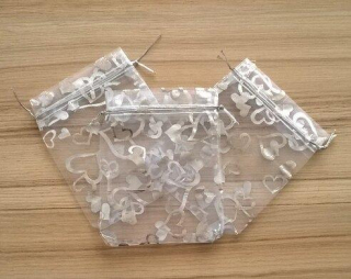 Dárkový sáček organza ze srdíčkami 10x12 cm (AE10)