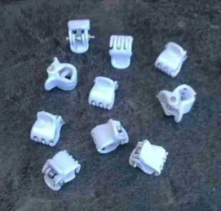 Mini skřipec do vlasů 1,2 x 1 cm, 4 kusy sada bílý (H10)