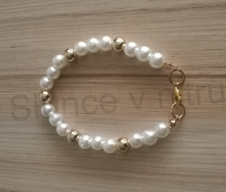Perlový náramek se zlatýma kuličkama (BC237)