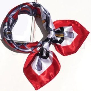 Dámský vzorovaný hedvabný šátek (H104)