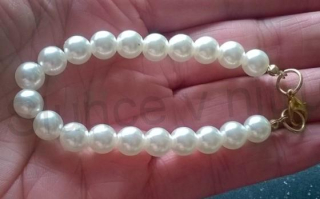 Náramek z korálků - imitace perel (BC253)