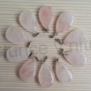 Přívěšek Růženín kapka (X90)