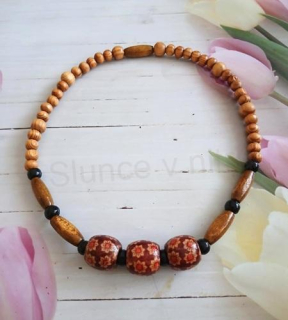 Dřevěný korálkový náhrdelník z přírodního dřeva (BD116)