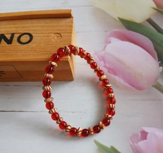 Minerální náramek granát s ozdobami (BC328)