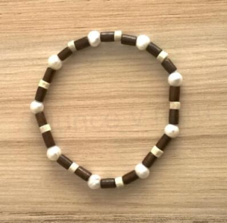 Minerální náramek řiční perla s ozdobami (BC349)