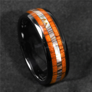 Pánský prsten z černé chirurgické oceli a havajské koa dřevo (BP236)
