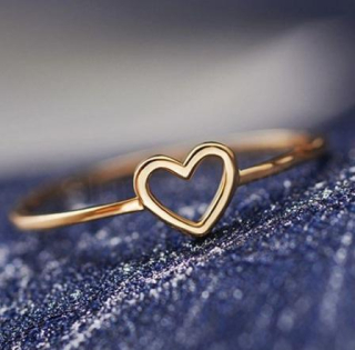 Dámský prsten se srdíčkem – zlatý (BP268)