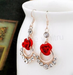 Dlouhé náušnice s růžičkou a zirkony (BB39)