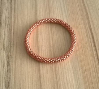 Náramek Popcorn pozlacený – růžová slitina (BC396)