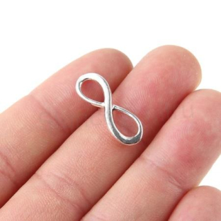 Přívěsek nekonečno – 8 × 23 mm (AA205)