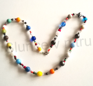 Náhrdelník  barevný korálkový, retro (BD190)