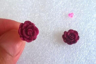 Puzetové náušnice hypoalergenní kytičkové (BB258)