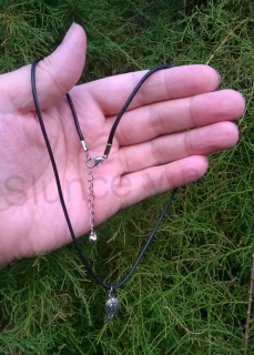 Náhrdelník s přívěškem lístku a srdíčka (BD201)