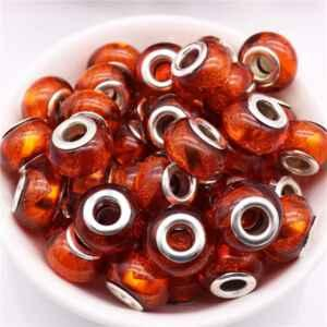 Korálek s velkým průvlekem hnědý (AC217)