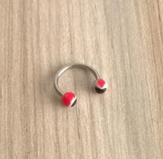 Piercing podkova z chirurgické oceli 10 mm červený číslo 6 (BB277)