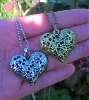 Náhrdelník s přívěškem srdce více barev (BD216)