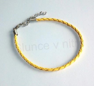 Splétaný náramek z umělé kůže s karabinkou (N114)