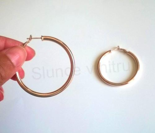 Růžové náušnice kruhy z chirurgické oceli (BB285)