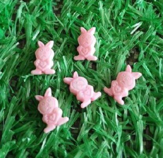 Růžový korálek zajíček 9 x 14 mm (AC229)