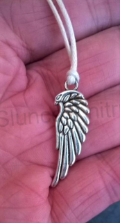Provázkový náhrdelník přívěšek Andělské křídlo (BD38)
