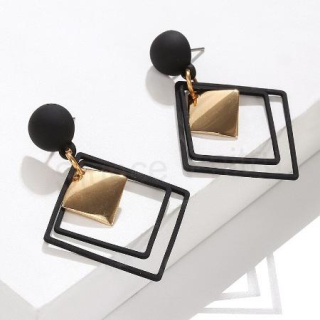 Geometrické puzetové náušnice – moderní design (BB291)