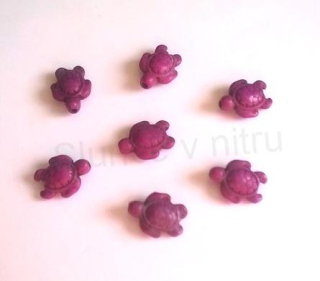 Tyrkysová želva z minerálů - 15,4 x19 mm fialová (X232)