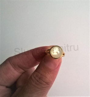 Nastavitelný zlatý prsten se syntetickým opálem (BP122)