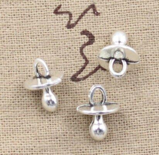 Přívěšek Dudlík - 14 x 10 mm (AA9)