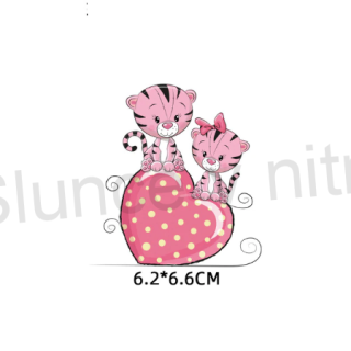 Nášivka Roztomilý Lvičci se srdíčkem (C357)