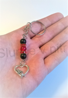 Přívěsek na klíče - minerální s andílkem v srdci (D227)