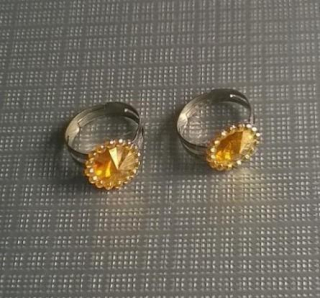 Nastavitelný dětský prsten kytička žlutá (BP161)