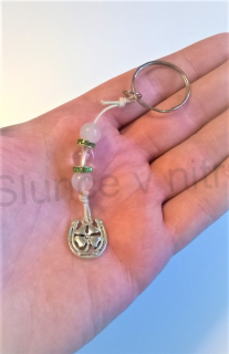 Přívěsek na klíče - minerální s čtyřlístkem v podkově (D228)