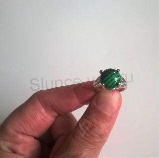 Minerální prsten s malachitem postříbřeno (X265)