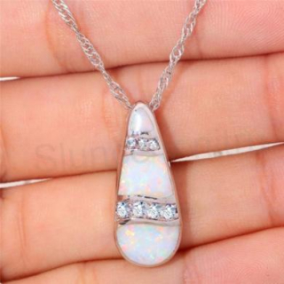 Opálová kapka s krystaly na řetízku (X462)