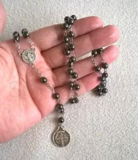 Náhrdelník Růženec s hematovými korálky (BD289)