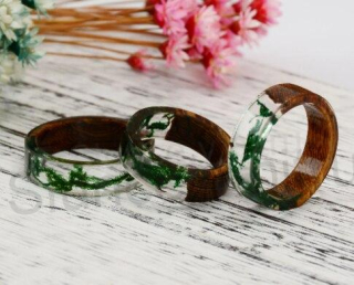 Dřevěný prsten s pryskyřicí (BP100)