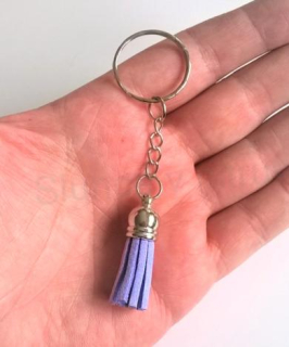 Přívěsek na klíče - kožený střapec (D338)