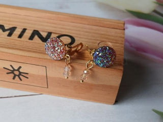 Náušnice klipsy ozdobné měnicí barvu na světle 12 mm (BB470)
