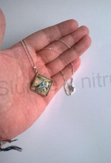 Postříbřený náhrdelník s přívěškem ptačků (BD327) 
