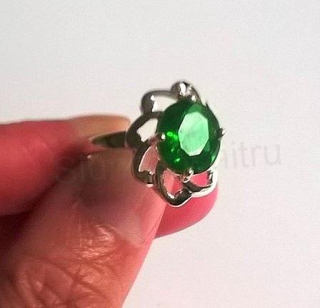 Postříbřený prsten se zirkonem číslo 4 velikost 59 (BE183)