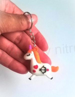 Kličenka, přívěšek Jednorožec oranžový (D390)